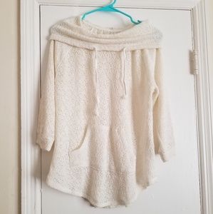 🌻B1G2📚 junior's cowlneck sweater